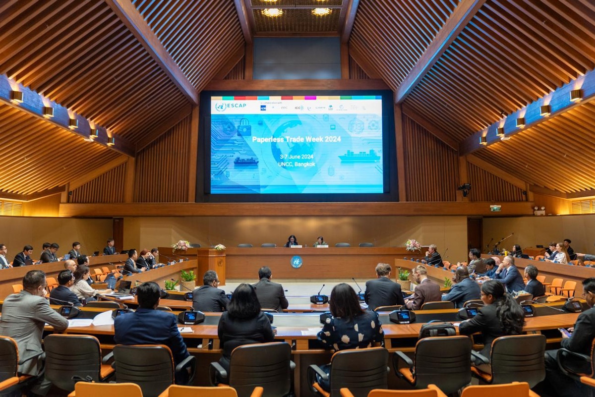 Regional Economic Forums Promote Cross-Border Cooperation